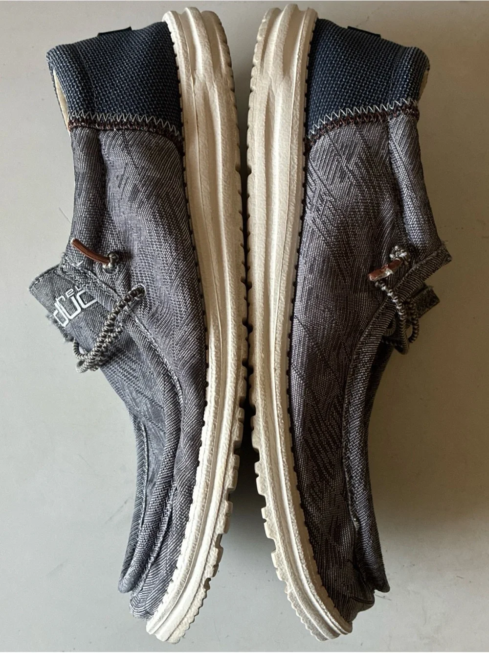 Hey Dude Wally Stretch Canvas Mens Size 14 Light Grey Slip On Loafer Adj Tie GUC